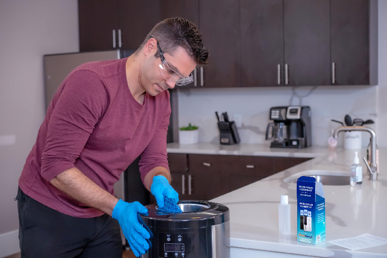 Water Cooler Service When You’re Not Under a Distributor Contract